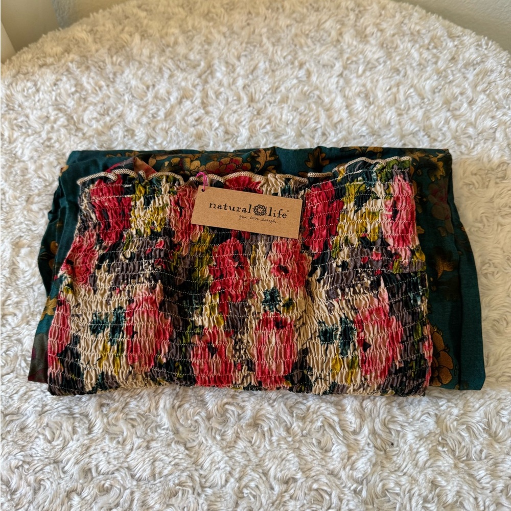 NWT - NATURAL LIFE Teal and Pink Floral Jumpsuit. Women’s size M. - Picture 2 of 8